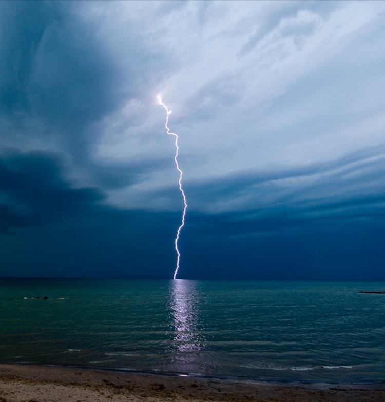 lightning-thunder-dark.JPG