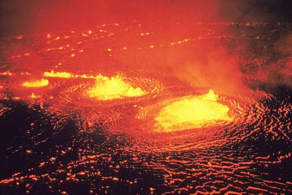 18-اكتشاف أكبر بركان في أعماق البحار